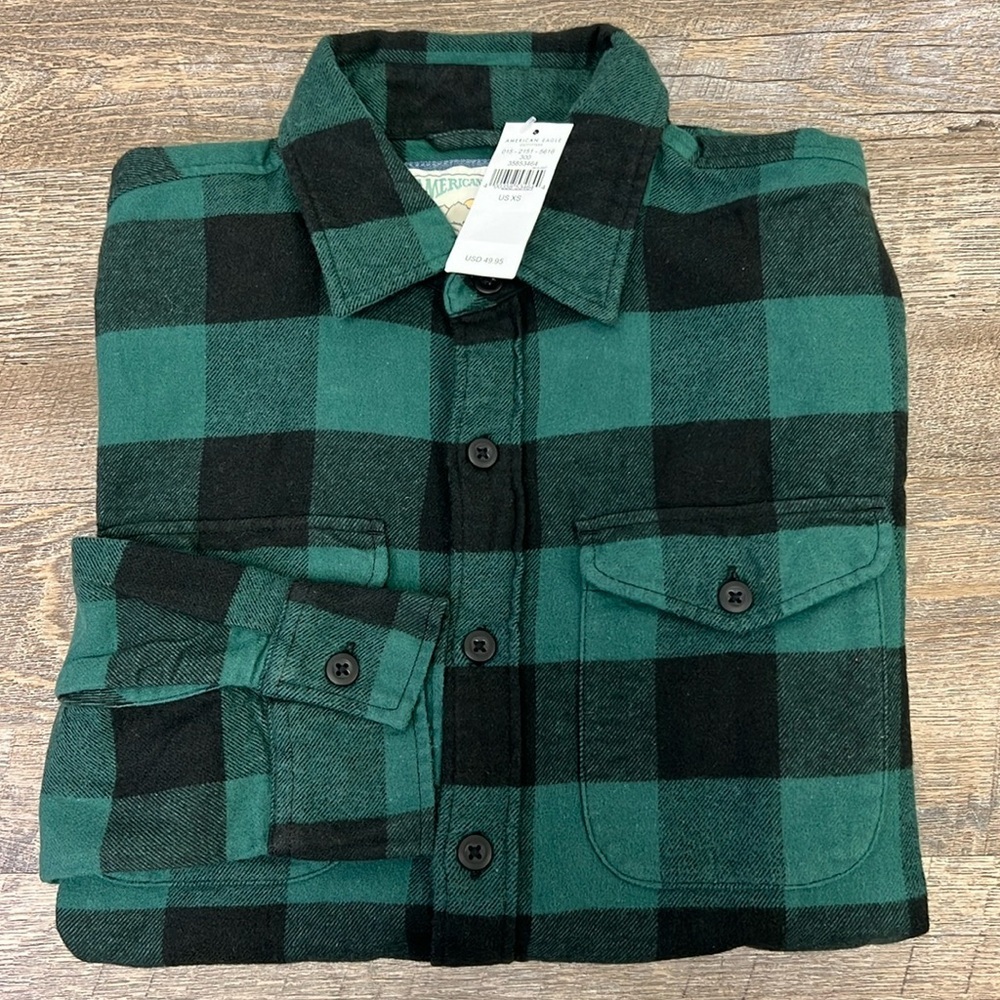 NWT American Eagle Outfitters Long Sleeve Button Down Flannel Shirt Size XS